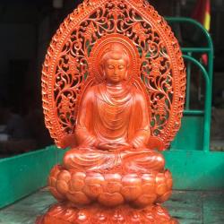 Tượng gỗ hương đá Phật Tích Ca có bảo quang